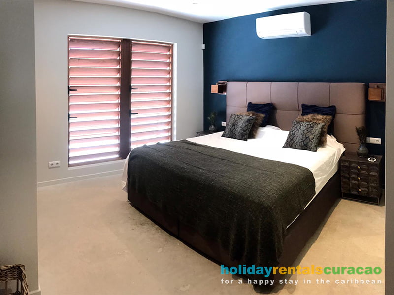 Masterbedroom with airconditioning