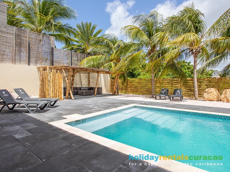 rent an apartment with pool curacao