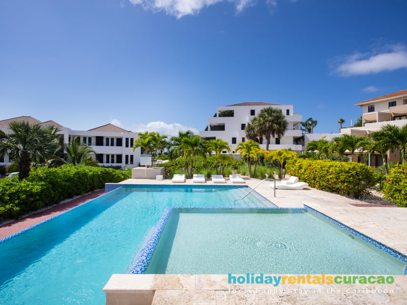 apartment with pool for rent curacao