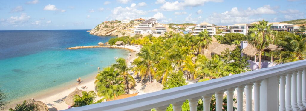 Apartment blue emerald blue bay curacao
