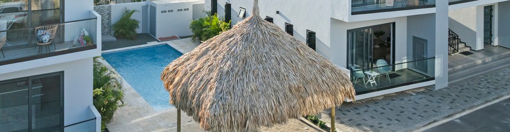 New! Beautiful new 4 person apartment at Jan Sofat resort with tropical garden and large communal saltwater swimming pool. Competitively priced apartment for 4 people in a cozy and small-scale resort in the Santa Rosa district near Mahaai.