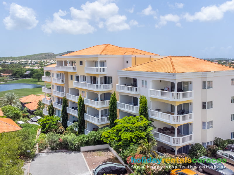 Apartments overlooking the golf course and the sea blue bay resort curacao