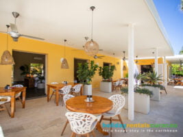 Restaurant The Tides At The Blue Bay Golf And Beach Resort