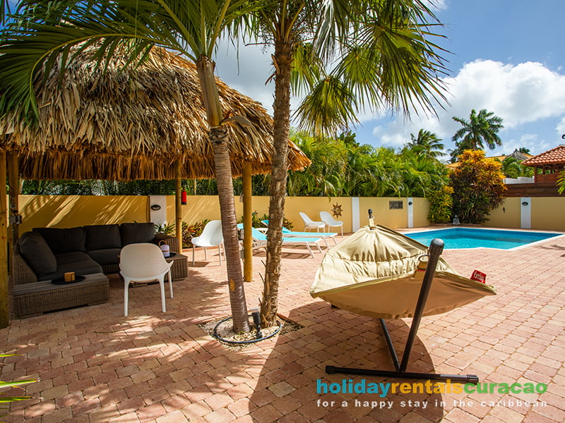 Villa for rent with hammock curacao